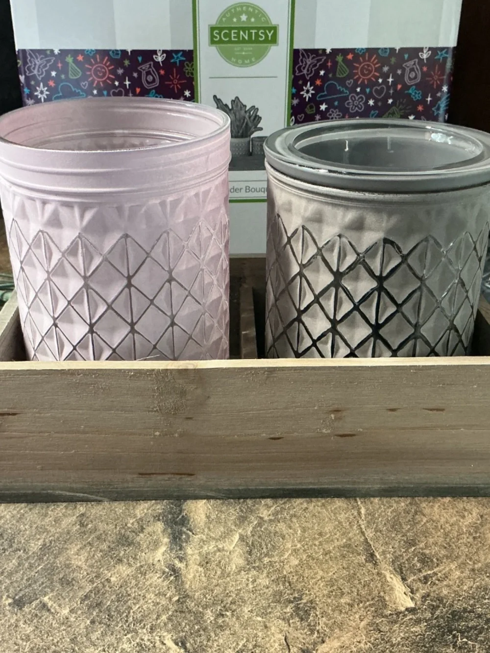 Scentsy Lavender Bouquet Warmer - New